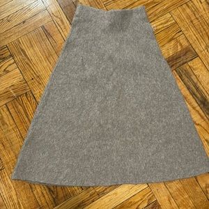 Uniqlo Souffl Beige Sweater Skirt